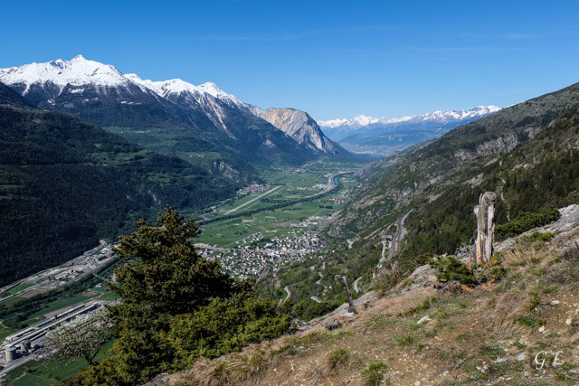La vallée du Rhône depuis la montée verts Tatz.