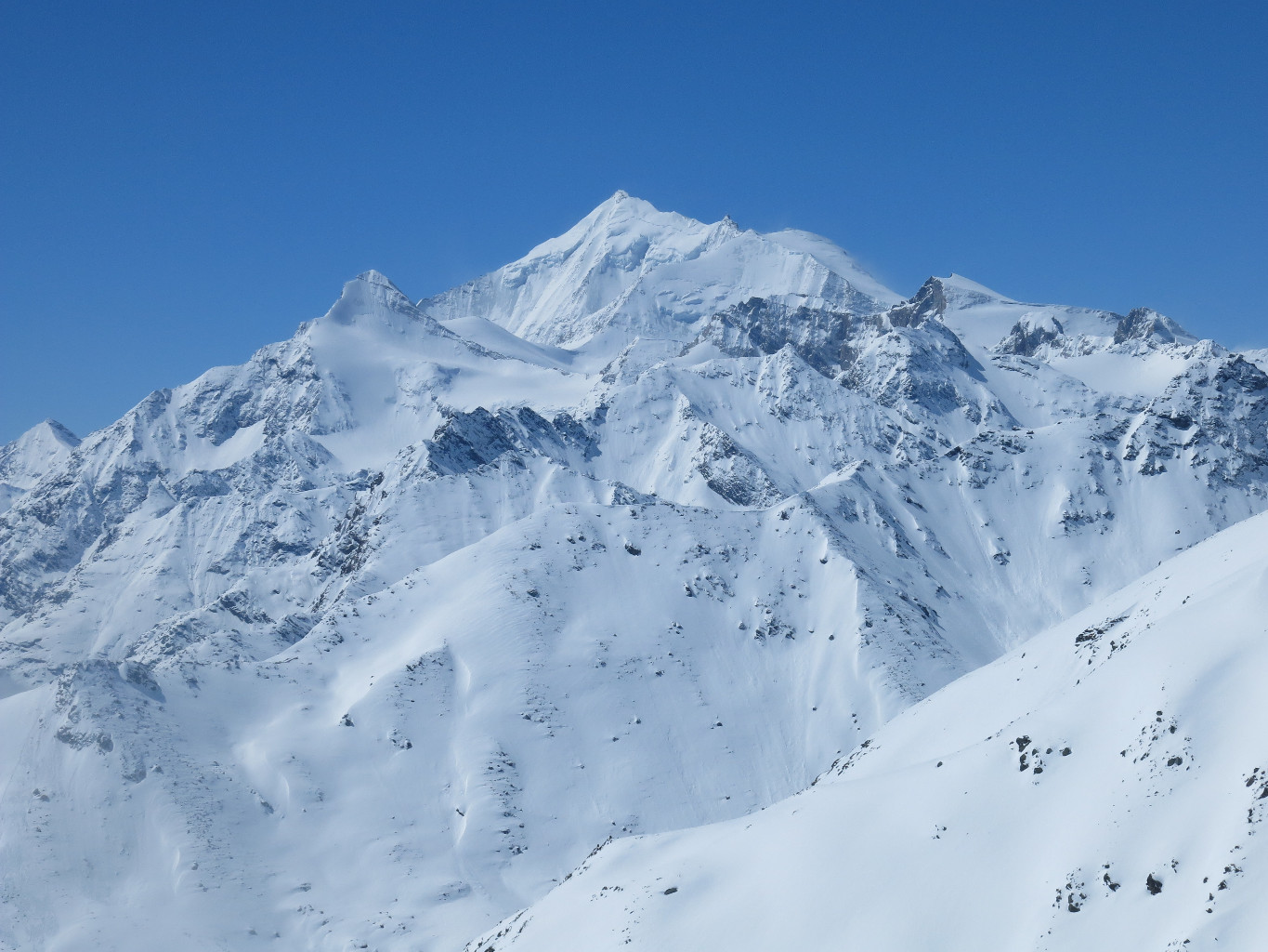 Brunegghorn-Weisshorn-Bishorn
