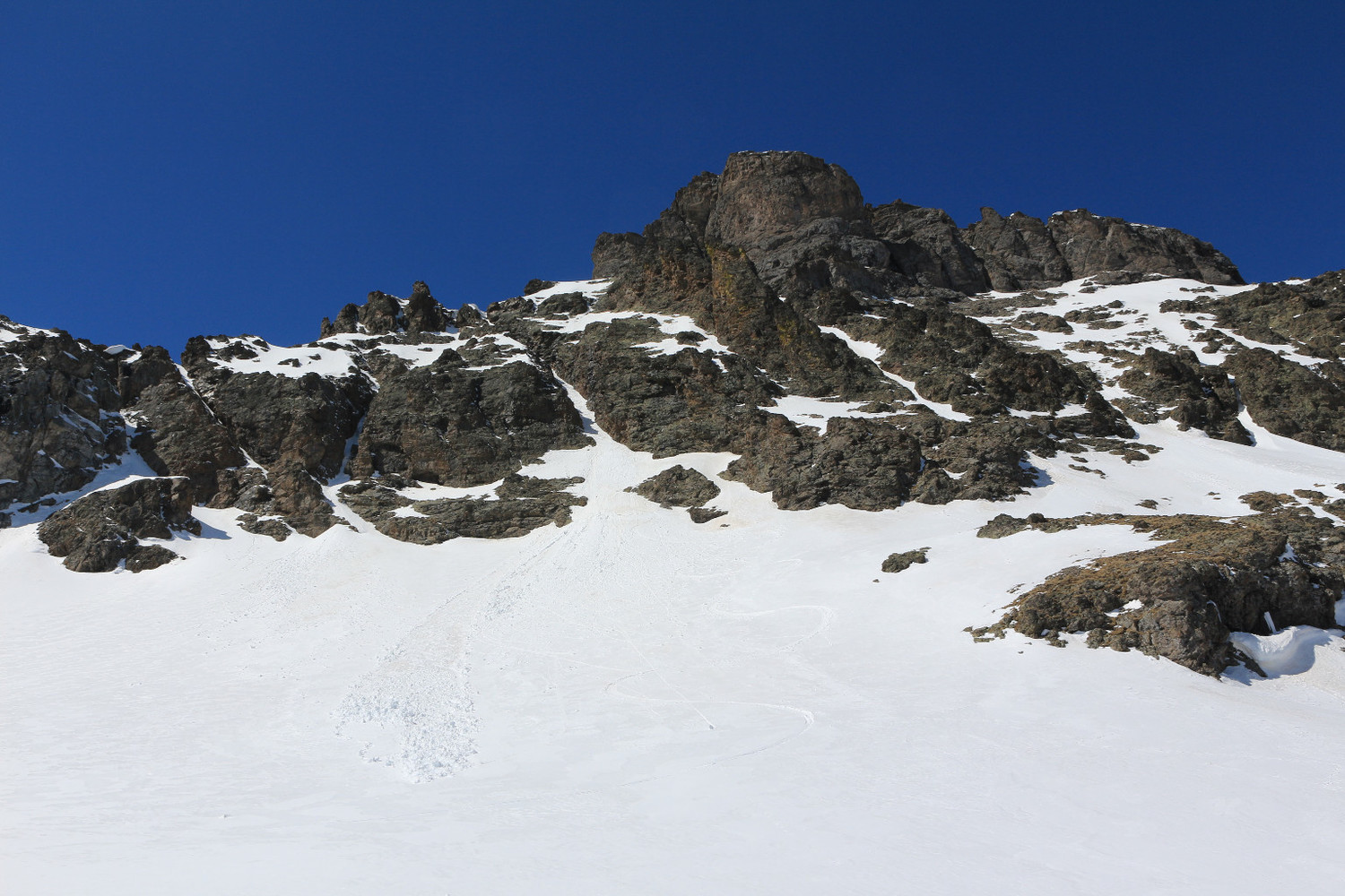 La Roche de la Gardette et le couloir "Spaghetti" (à sa gauche), après la descente