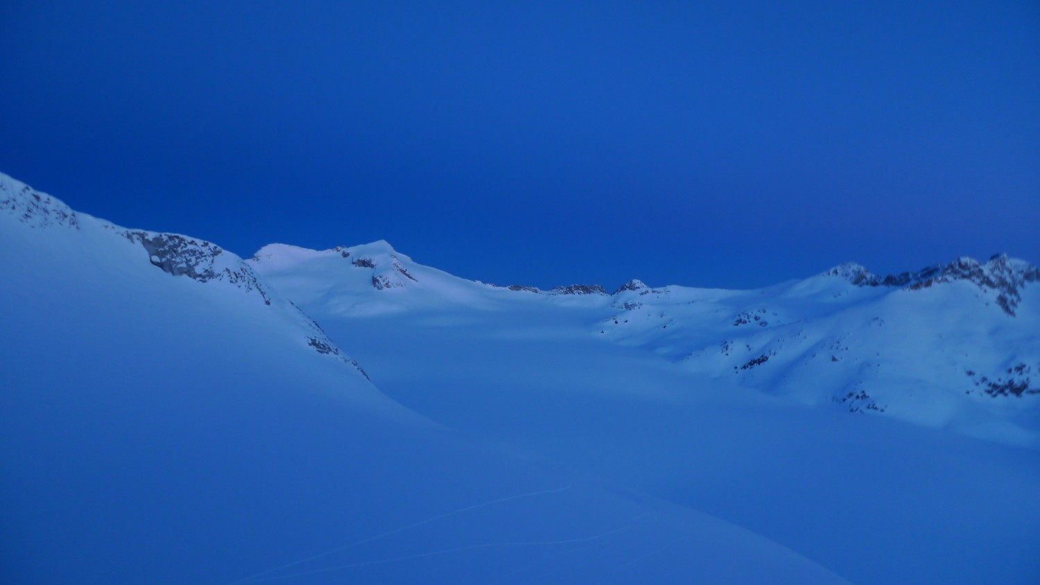Dalle Lobbie verso il Pian di Neve, prima dell'Alba