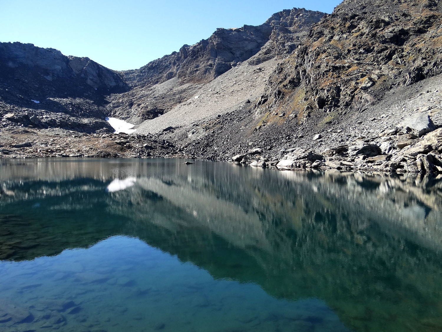 Un des lacs Miserini et col Miserino