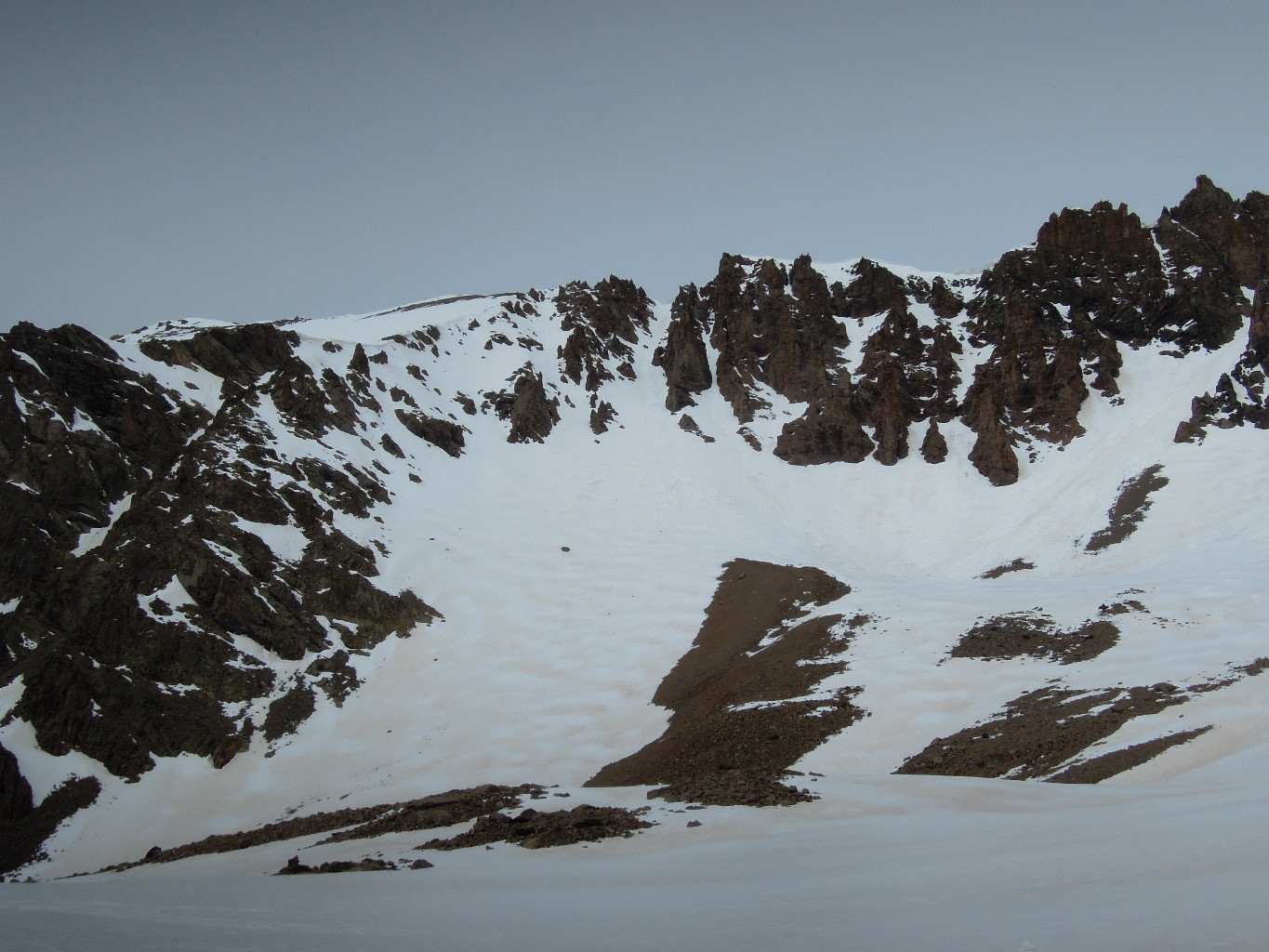 Bon, maintenant il va falloir remonter là-haut... (couloir SE)
