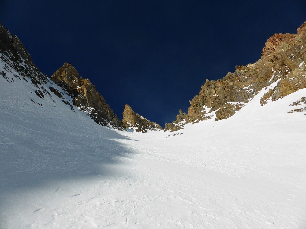Brèche Nérot-Vernet vue du milieu du couloir.