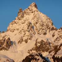 Grand Pic de Belledonne : photo classique depuis la route du Glandon