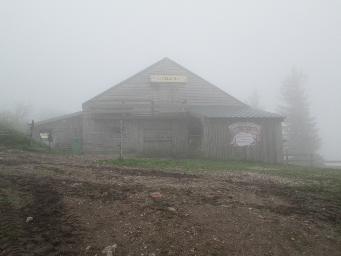 FA du Drumont dans le brouillard