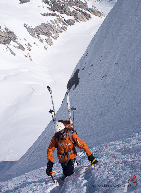 Roby in salita nello Scivolo NW del Pizzo Torrone Centrale