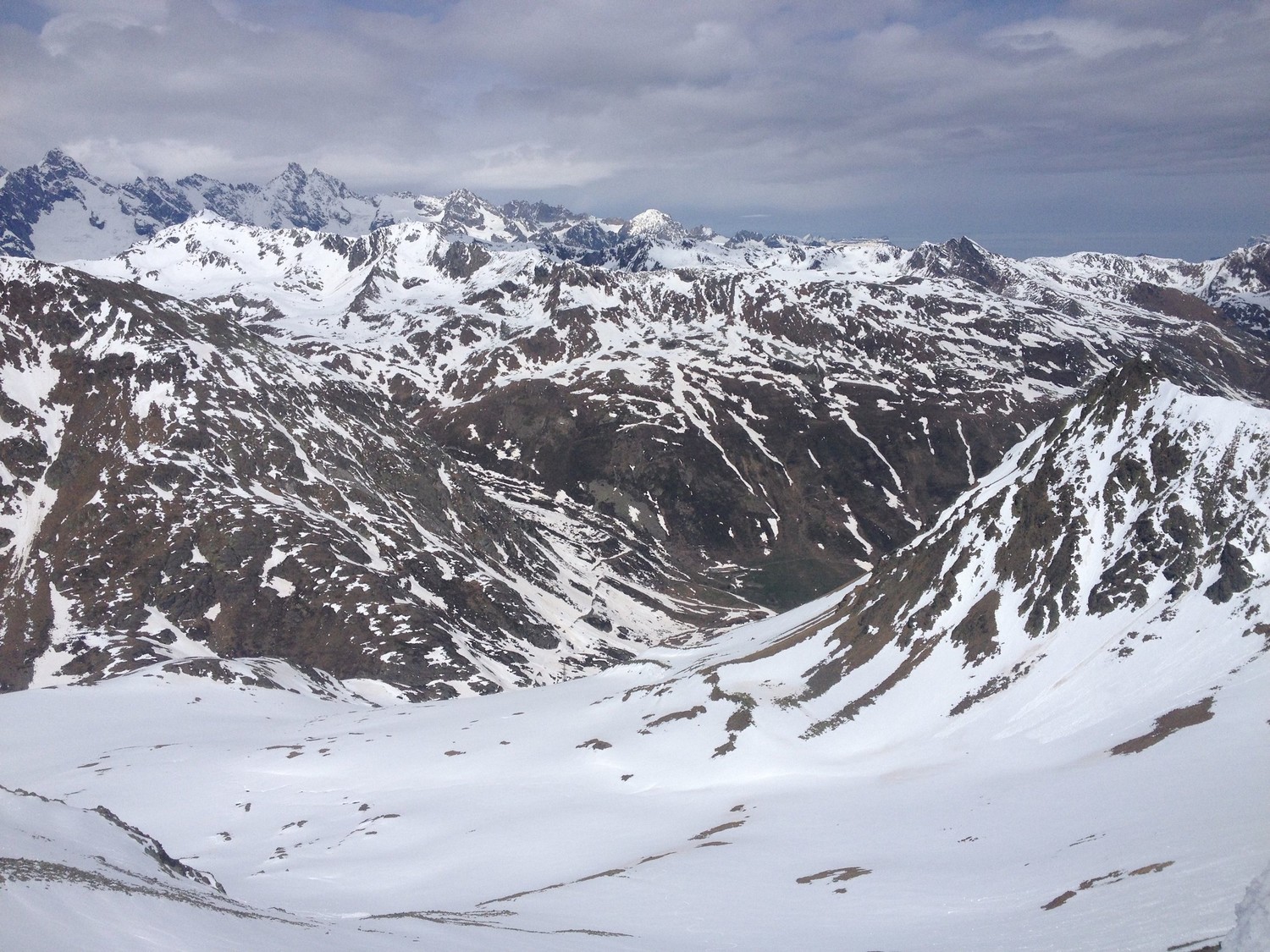Vue sur la Suisse depuis le col sud de Menouve