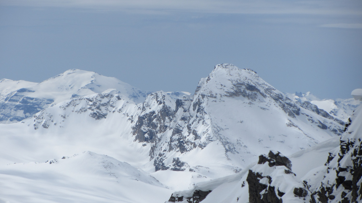 Zoom sulla Tsanteleina (poca neve nella parte alta)
