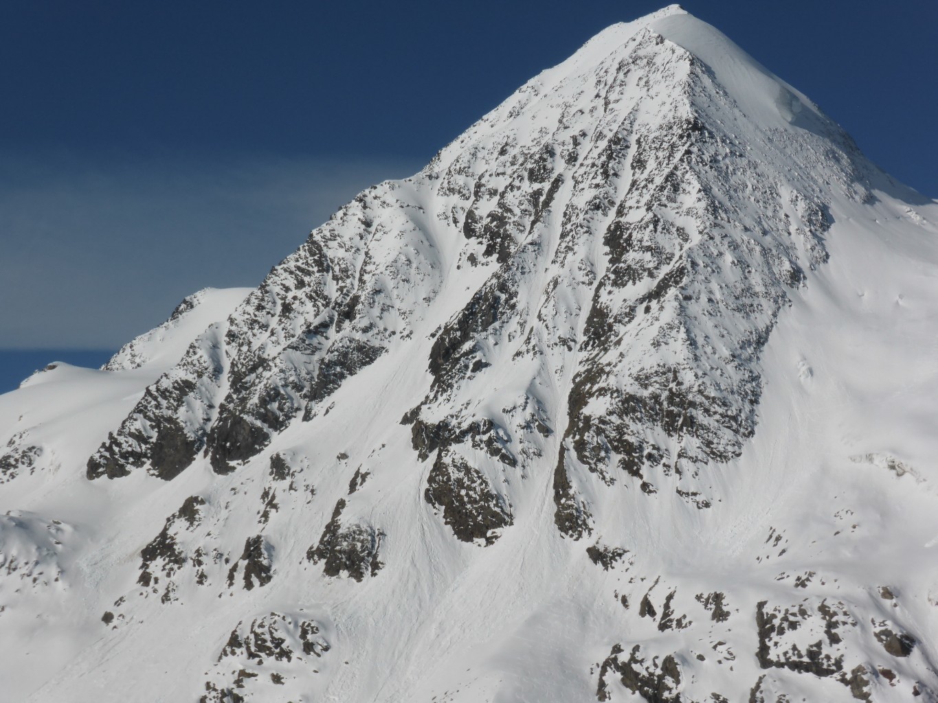 Combin de Corbassière et son couloir NE