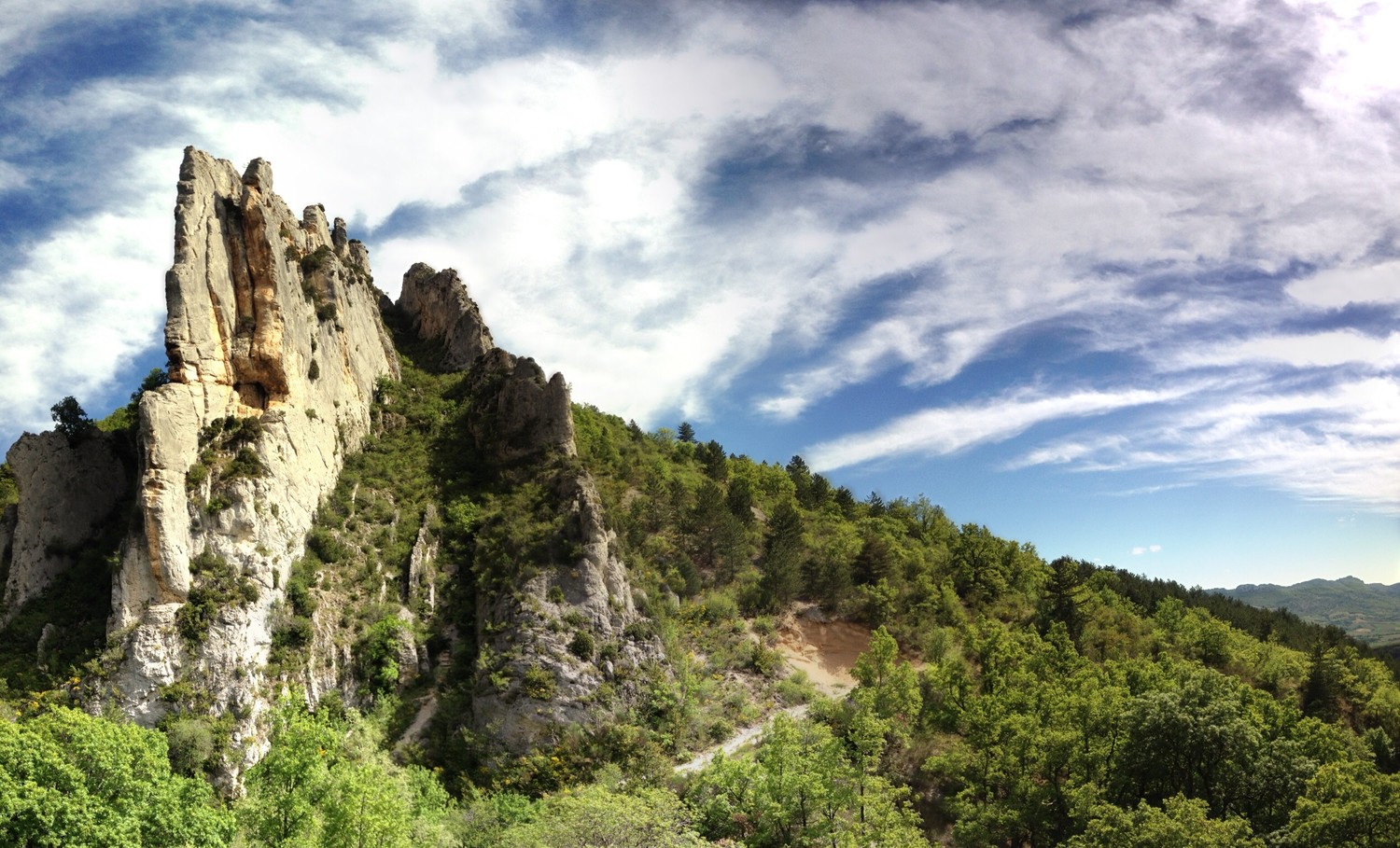 Vue d'ensemble de la lame calcaire de Tarendol