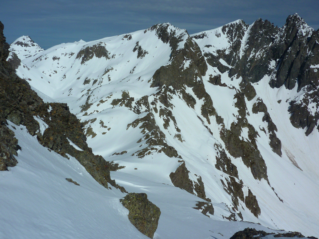 Enneigement du versant S de la Pointe de Bâton