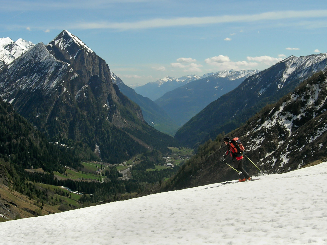 Val Camadra; curve al cospetto de Il Sosto...