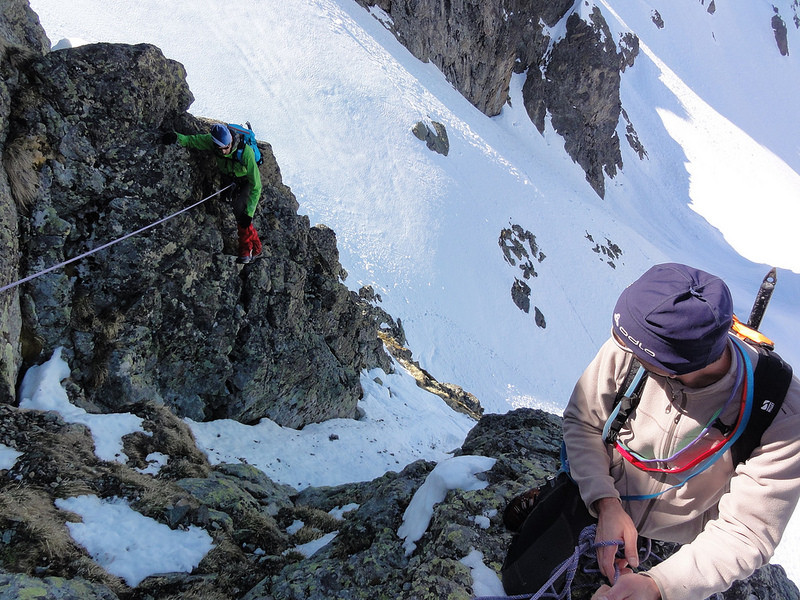 L'arête et le couloir optionnel vu du relai