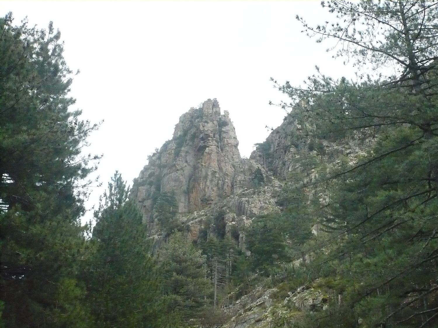 l'aiguille vue de loin