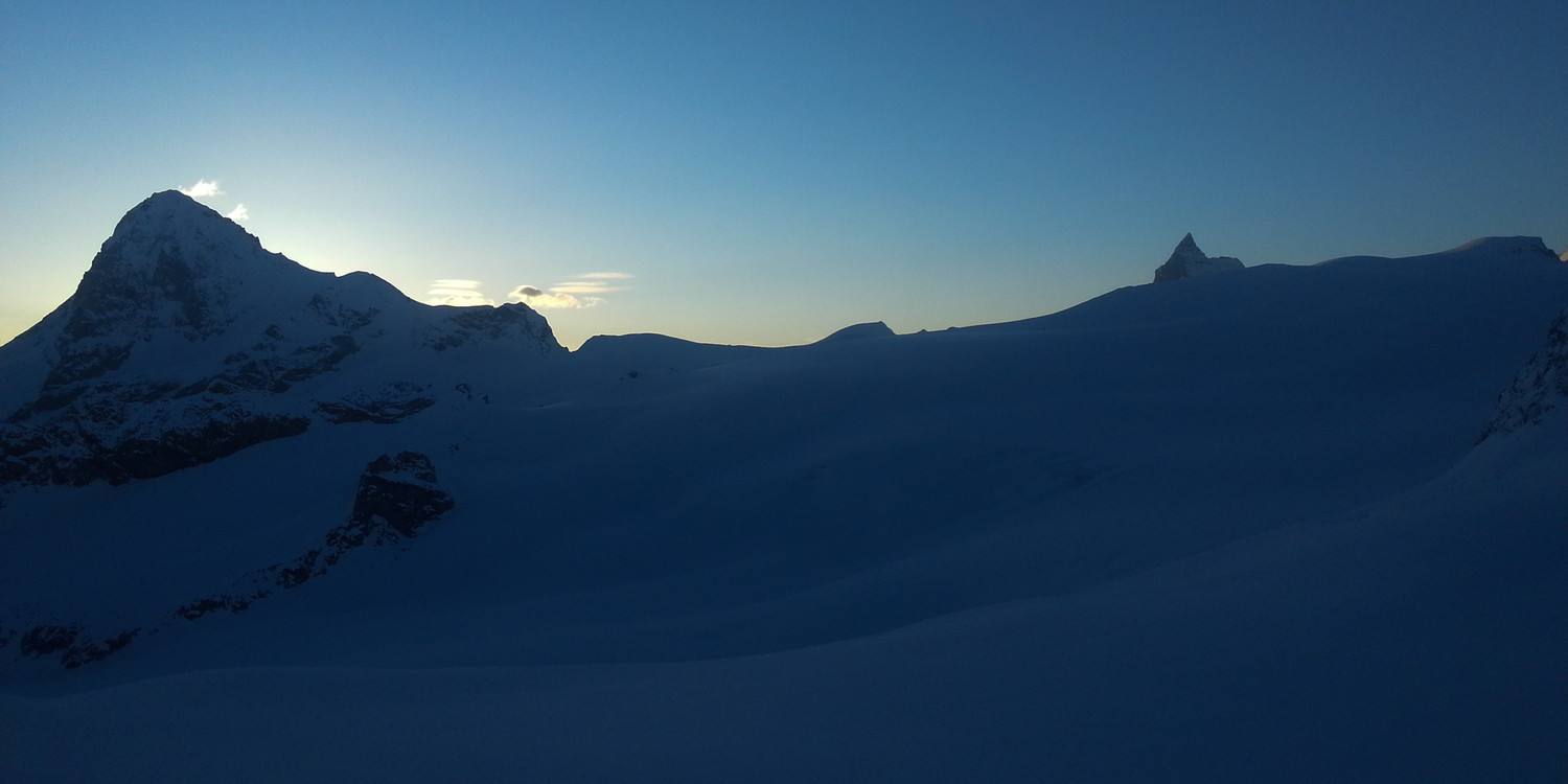 La pointe du Cervin au coucher