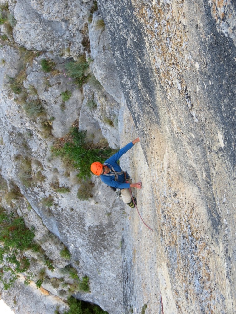 L1 un 6c+ qui pique un peu à froid (photo Grég)