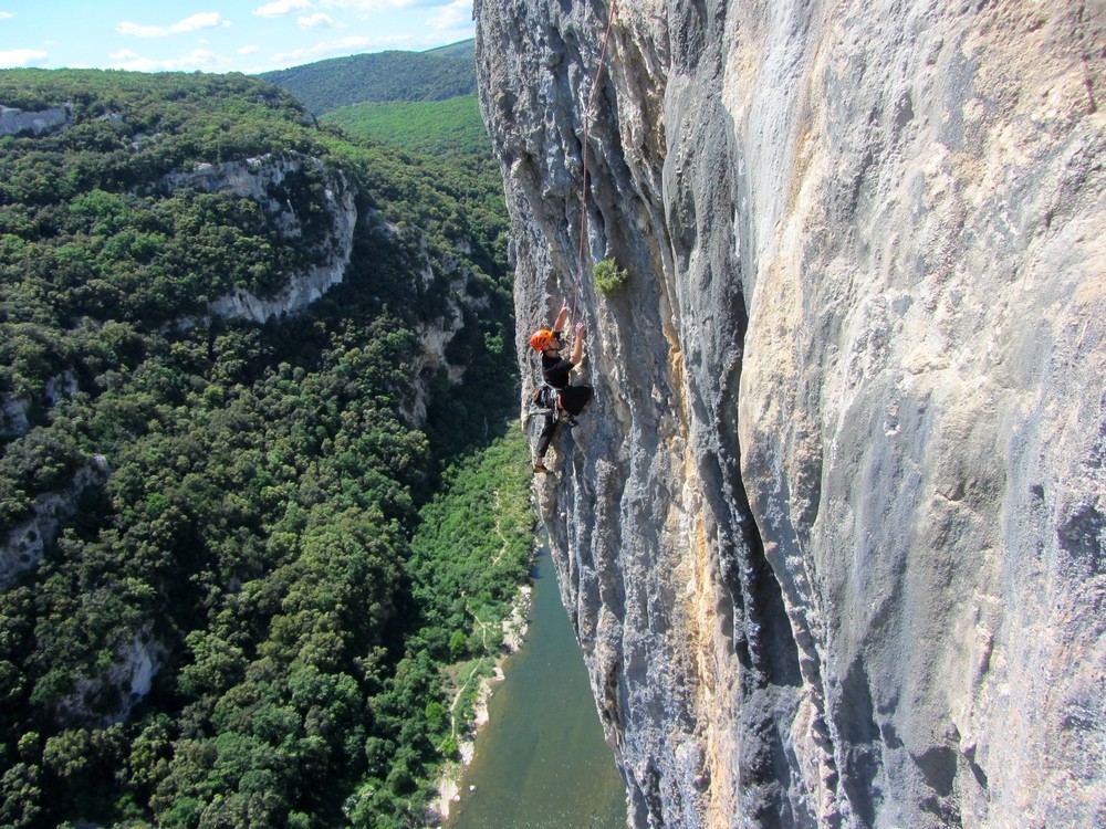 Grande ambiance et escalade exceptionnelle dans la longueur en 7b