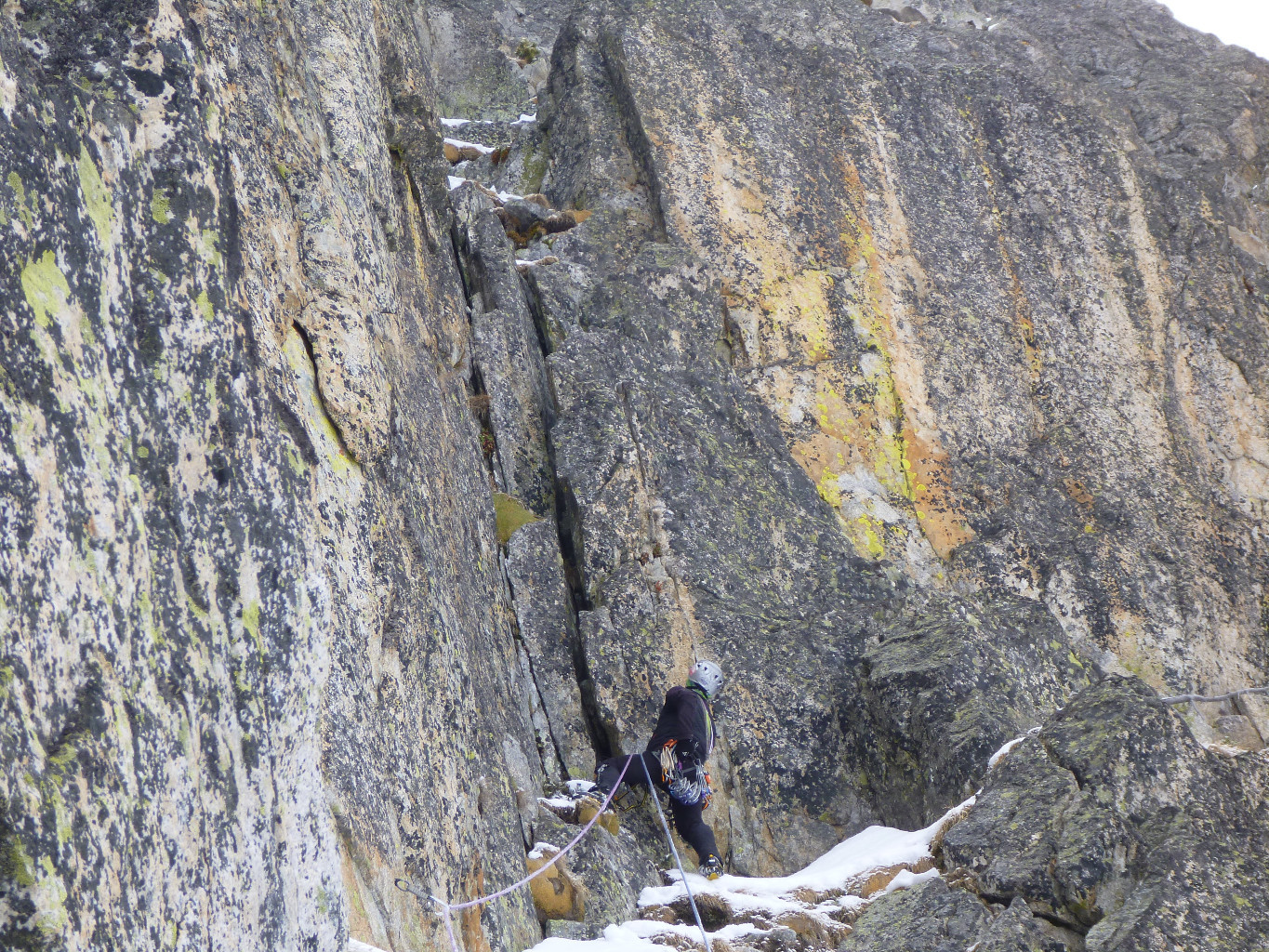 Au pied de la fissure de L4
