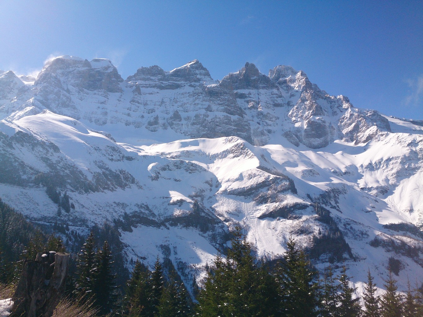 Versant N des Dents du Midi