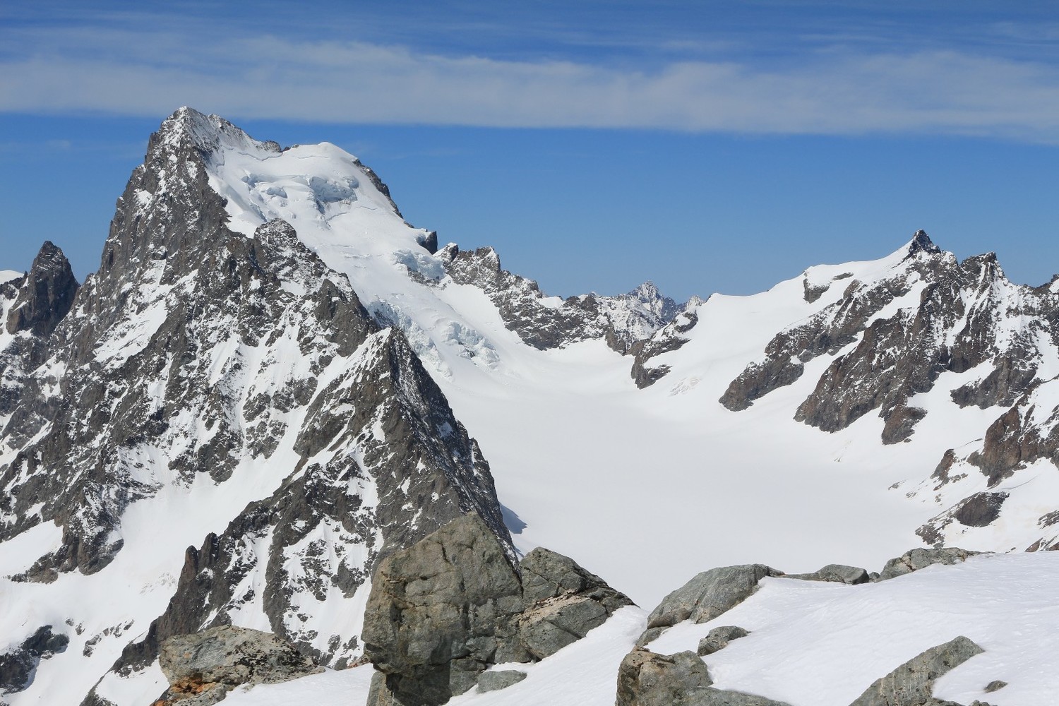 Barre des Ecrins et Roche Faurio