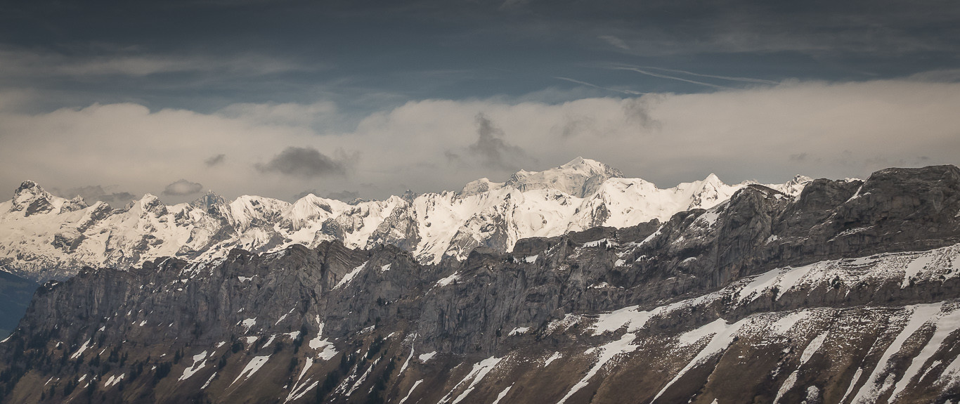Blanc.Gris.