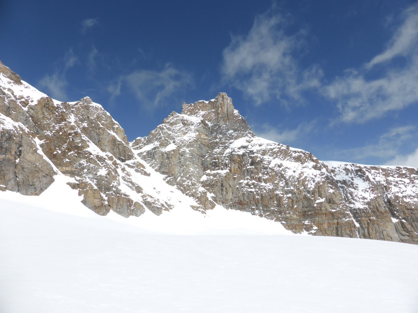 La pente/couloir E menant au col de Montandayné
