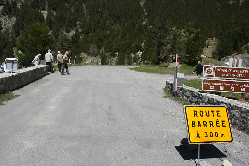 Il fallait lire "route barrée à 0m" sinon ça vaut 135€