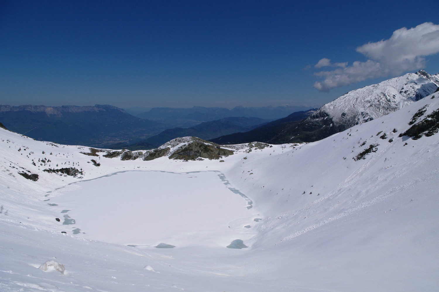 Lac de Crop, avant de redescendre dans les vallées vertes