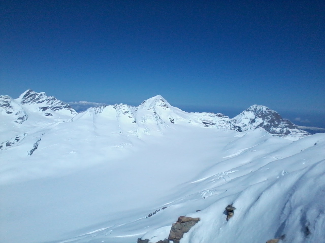 Tryptique local: Jungfrau, Monch et Eiger