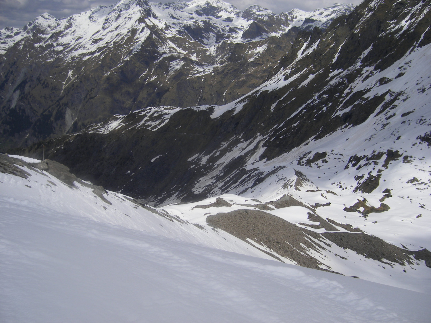 Moraine et chemin d'été