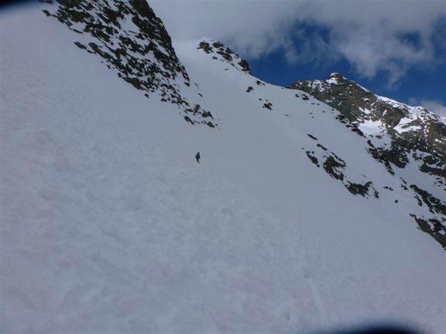 Canale sotto Mont Cordine per aggirare i seracchi del ghiacciaio Valsorey