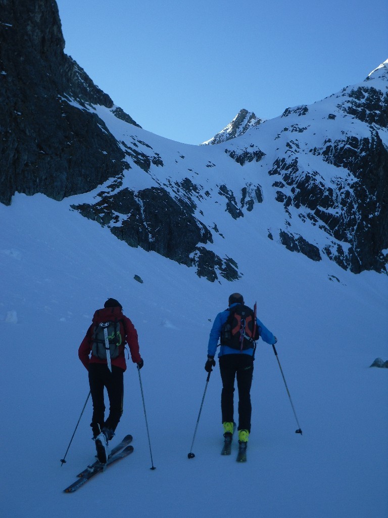 En direction du lac de Creux noir (sous le raidillon)