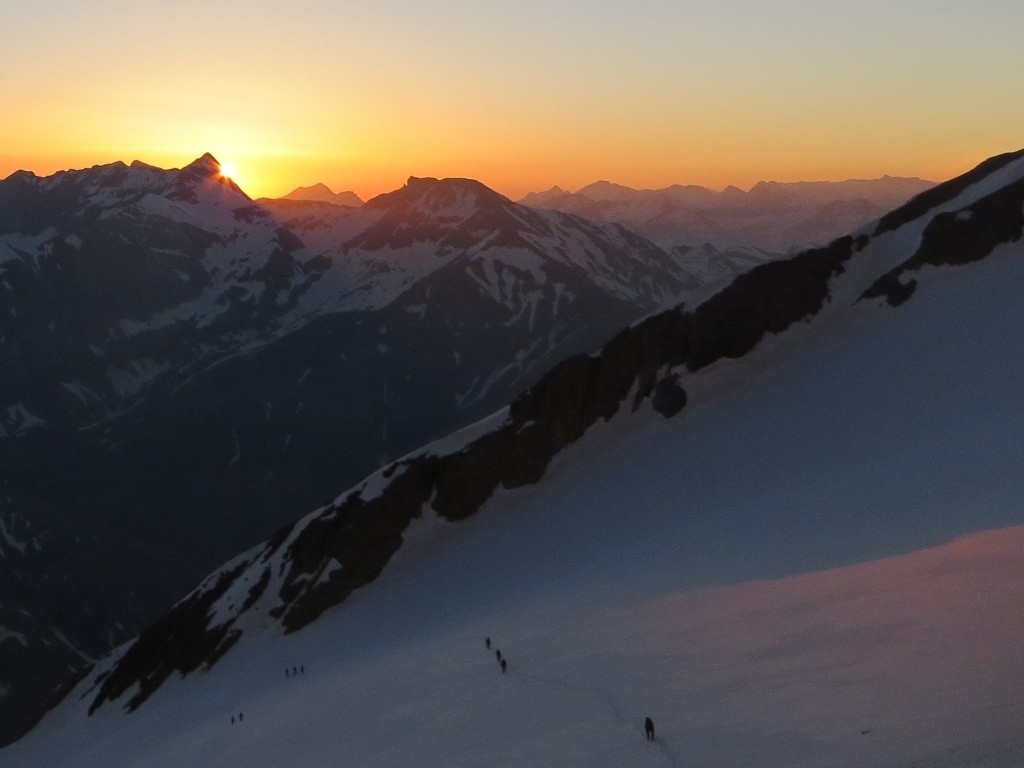 Une 2ème étoile pointe le bout de ses rayons et tente de concurrencer mon Etoile