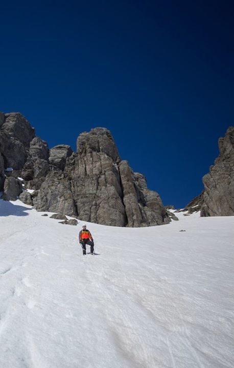 Couloir de descente en neige bien transfo idéale