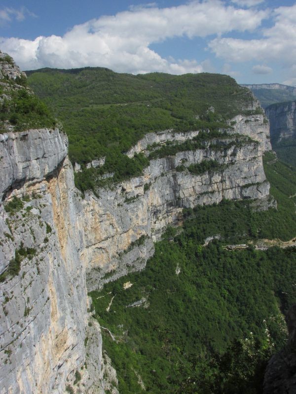 Au dessus des grottes de Choranche