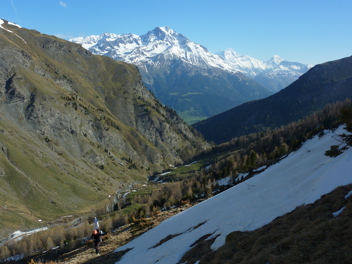 Vers 2300m au pied de la face NW