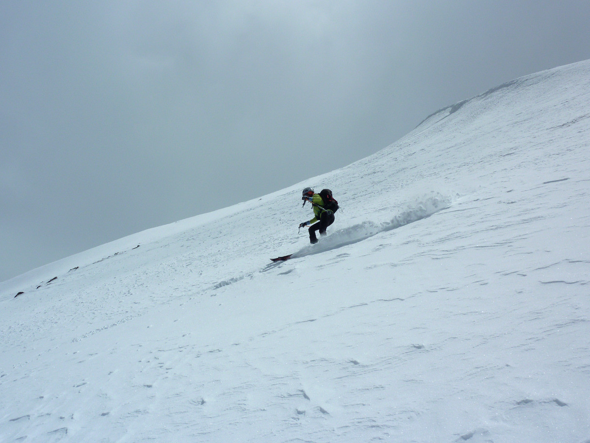 sur le haut de la face NW