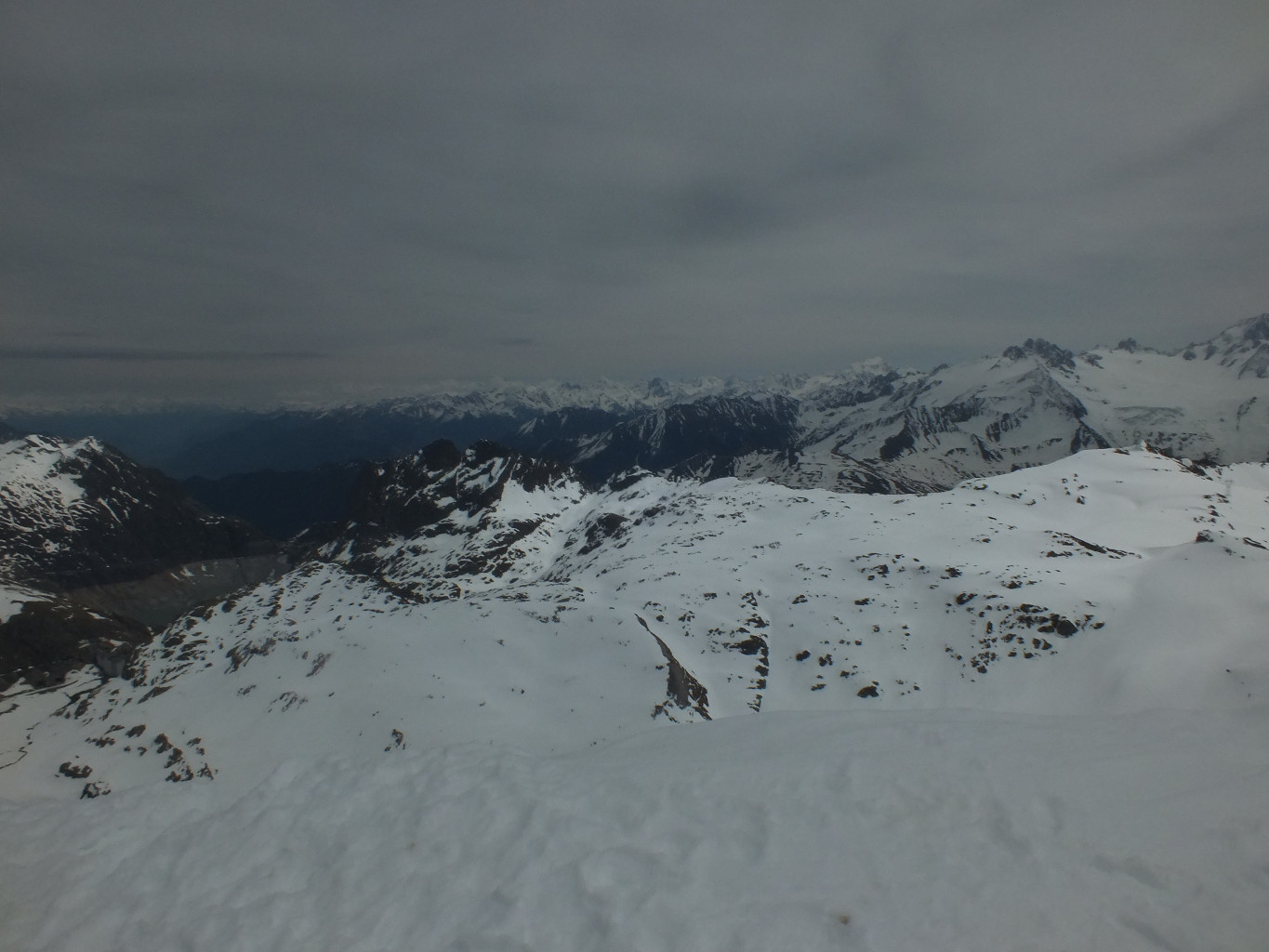 depuis le sommet du Cheval Blanc, aperçu de notre retour ....