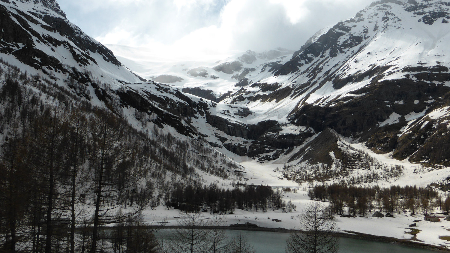 Vue sur l'itinéraire de descente