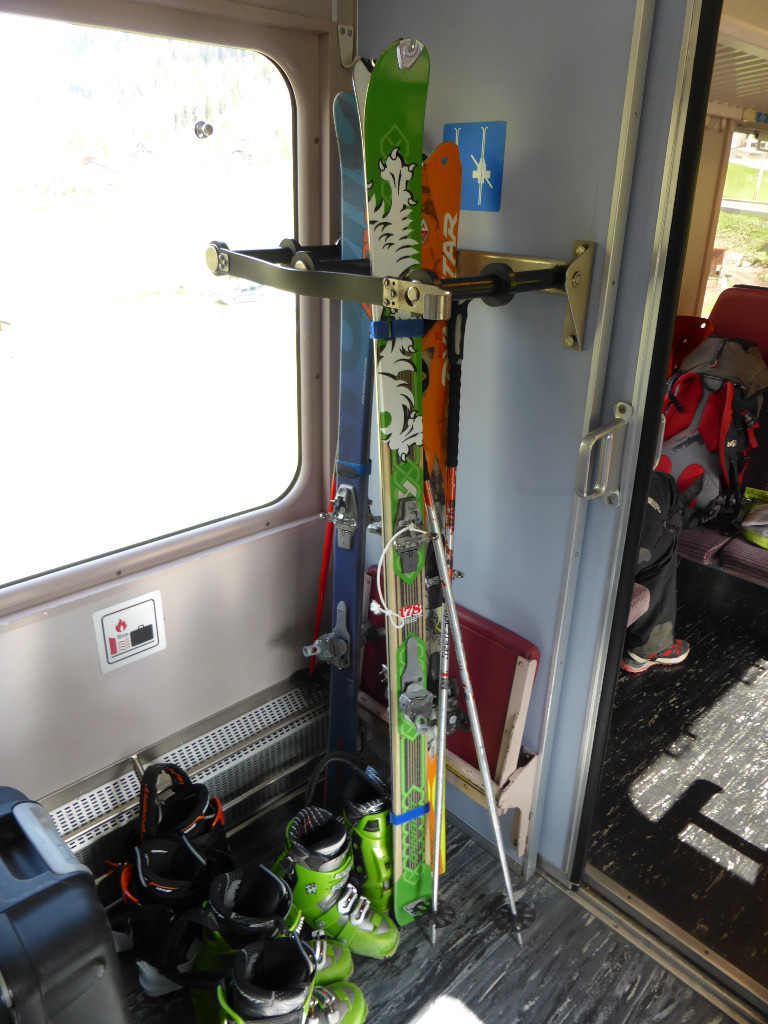 Les trains suisses sont prévus pour les skis