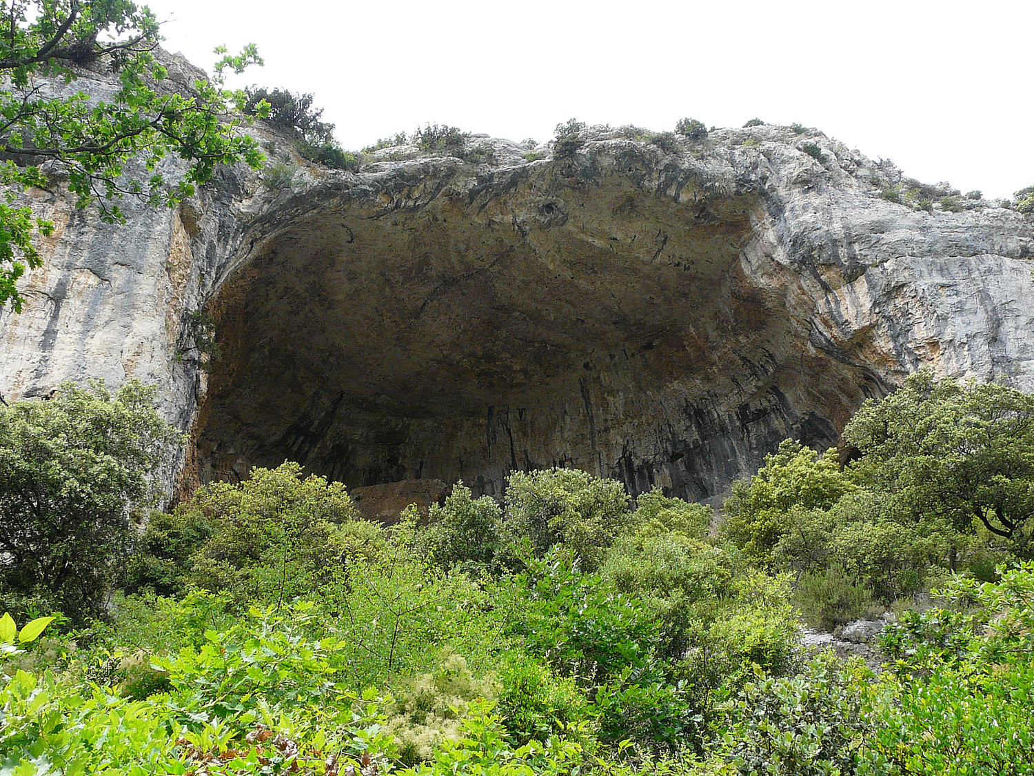 Baume dans le vallon du retour