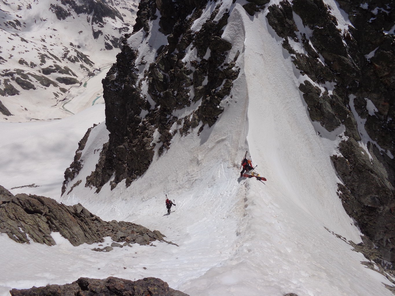 Sortie du couloir E du Gelas, commence a être tard...