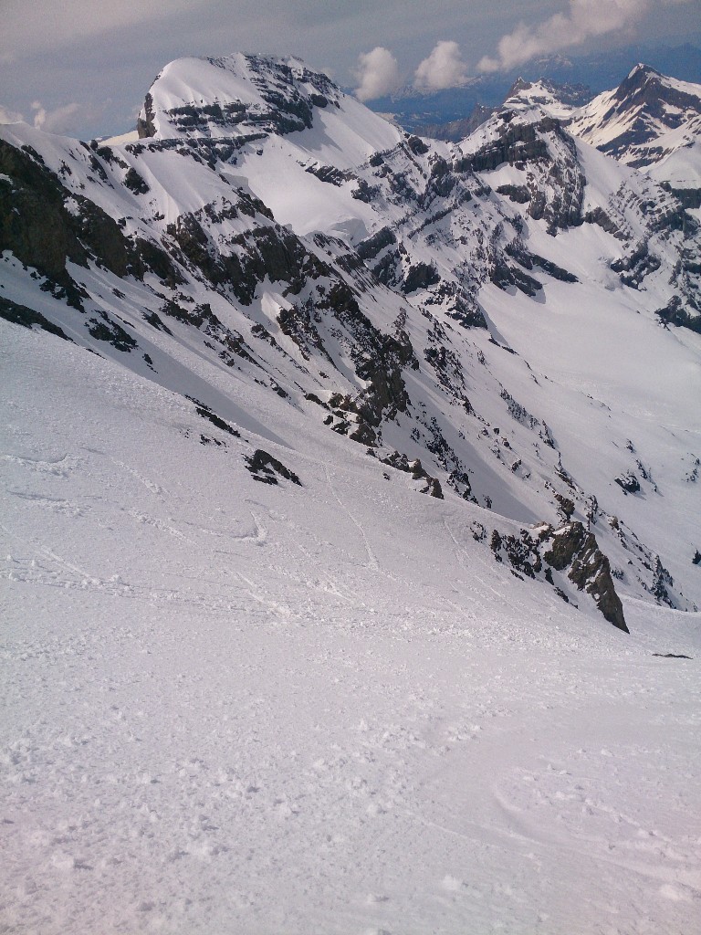 Dans la partie supérieure