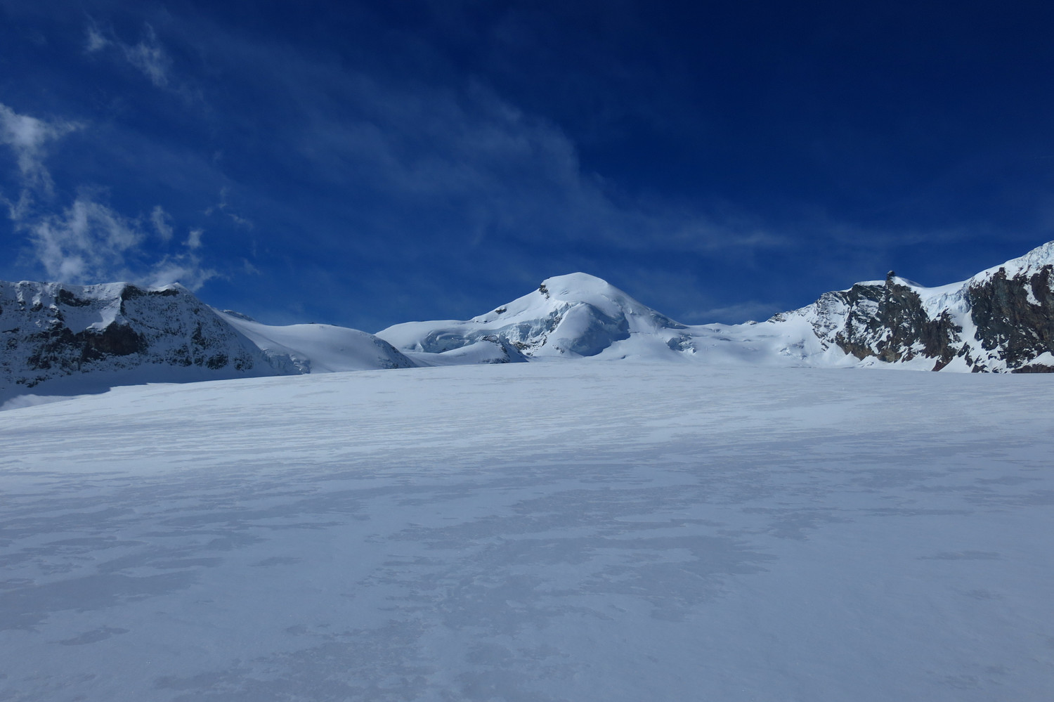 L'Allalinhorn encore bien dégagé