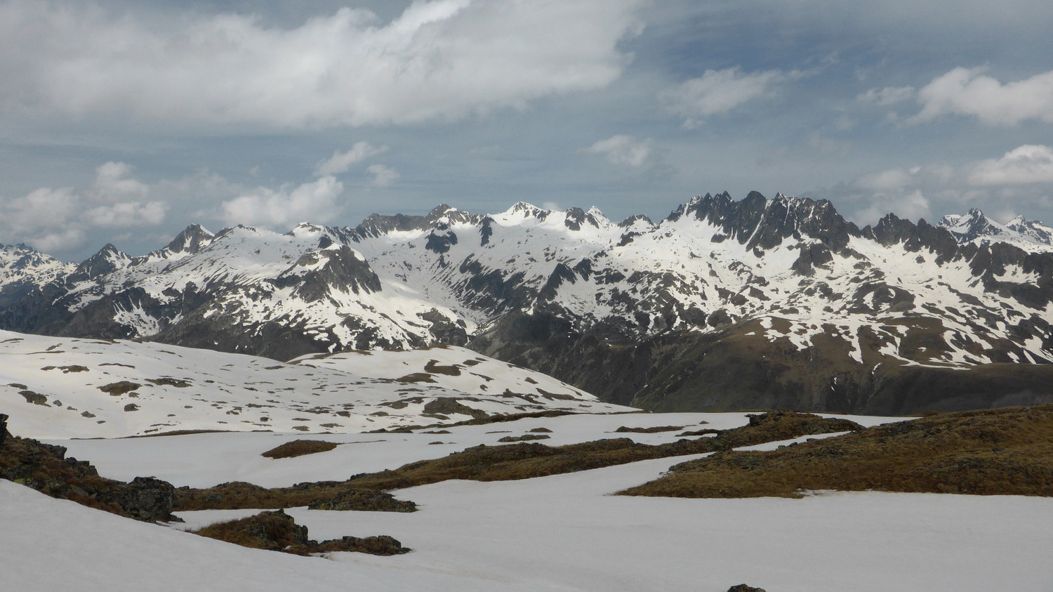 Belledonne encore bien enneigée
