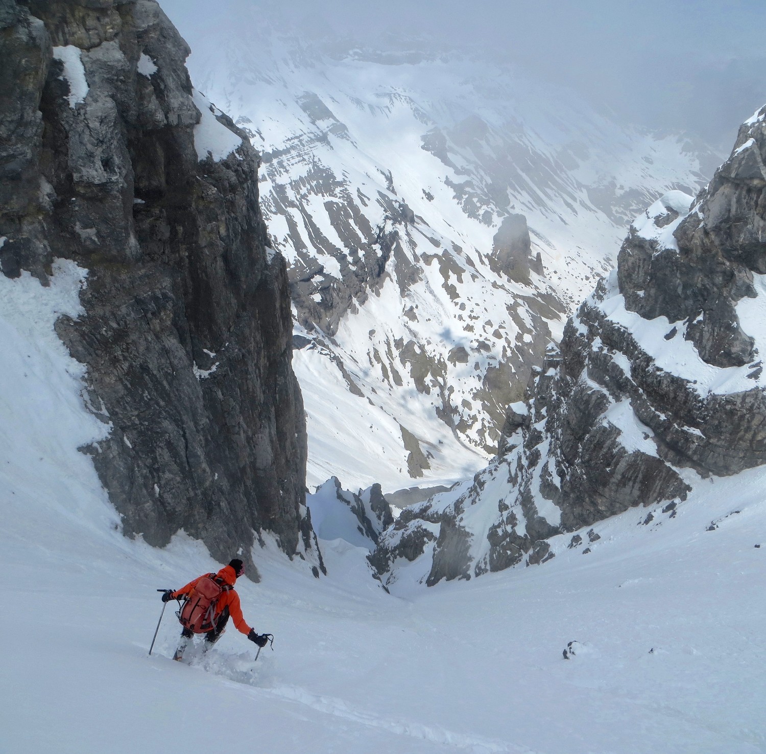 En haut du couloir Hug