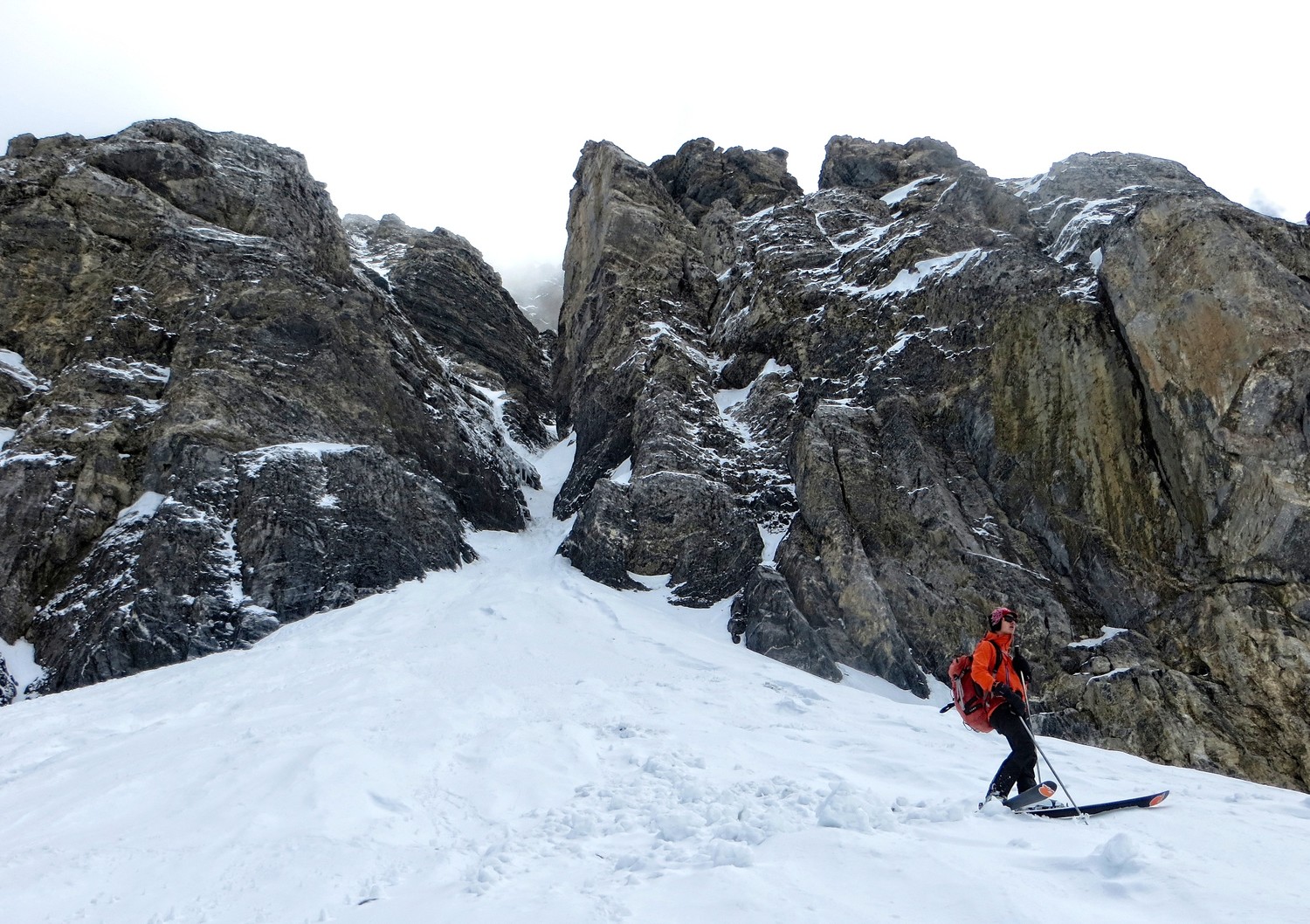 Au pied du couloir de la Sacristie