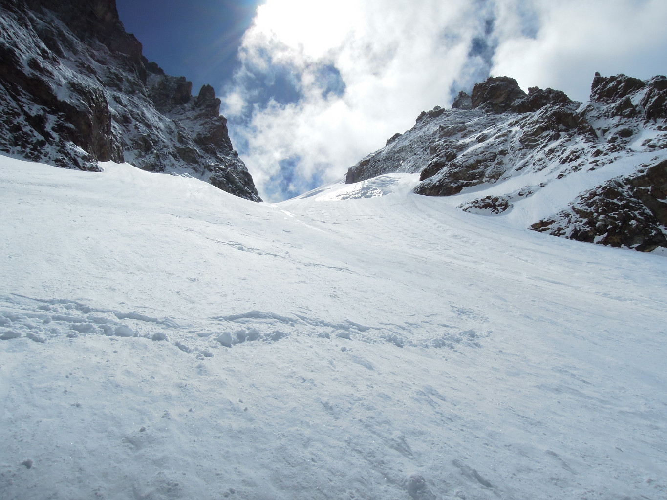 Et me voici déjà au bas du Glacier Long!...