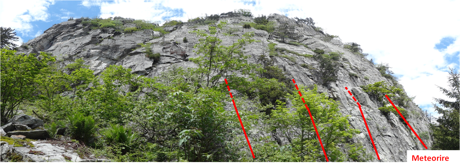 3 routes on the left of Meteorire