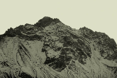 L'Aiguille du Grand-Fond L'Aiguille du Grand-Fond